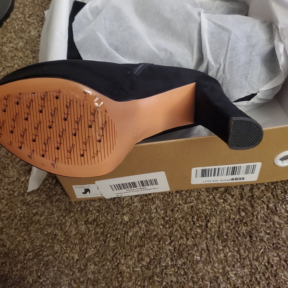 Chunky Ankle Boots - Picture 2 of 7